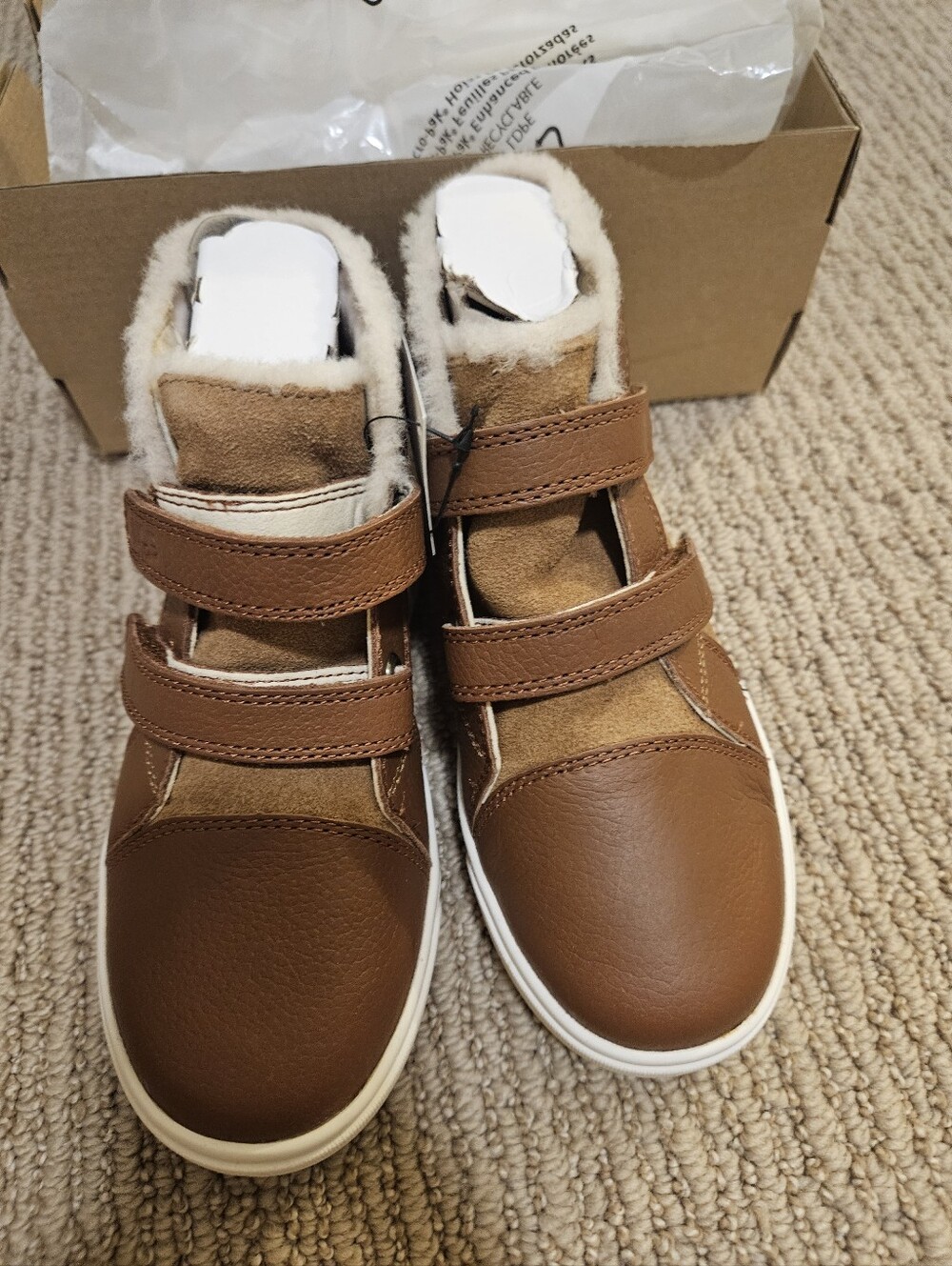 Boys UGG RENNON II Shoes 12